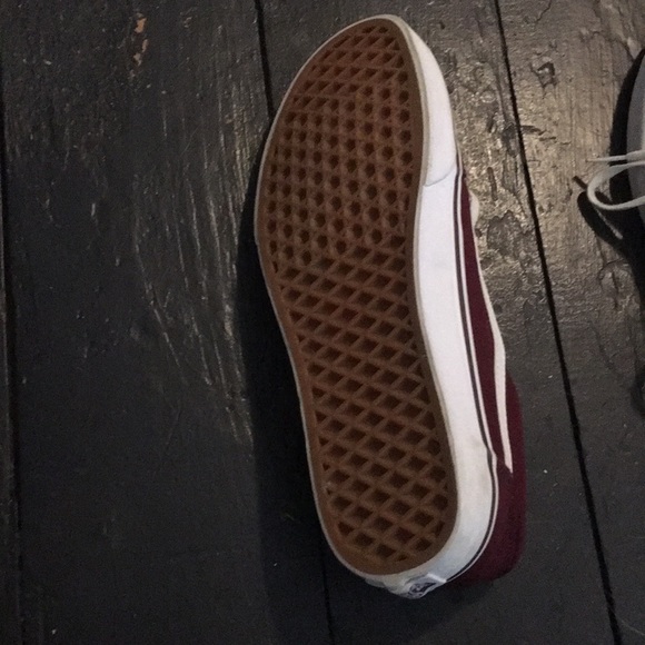 Maroon Vans size women's 9.5 great condition - Picture 5 of 7